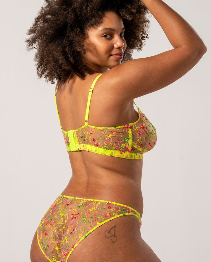 |model-size=XL|#color_neon-yellow